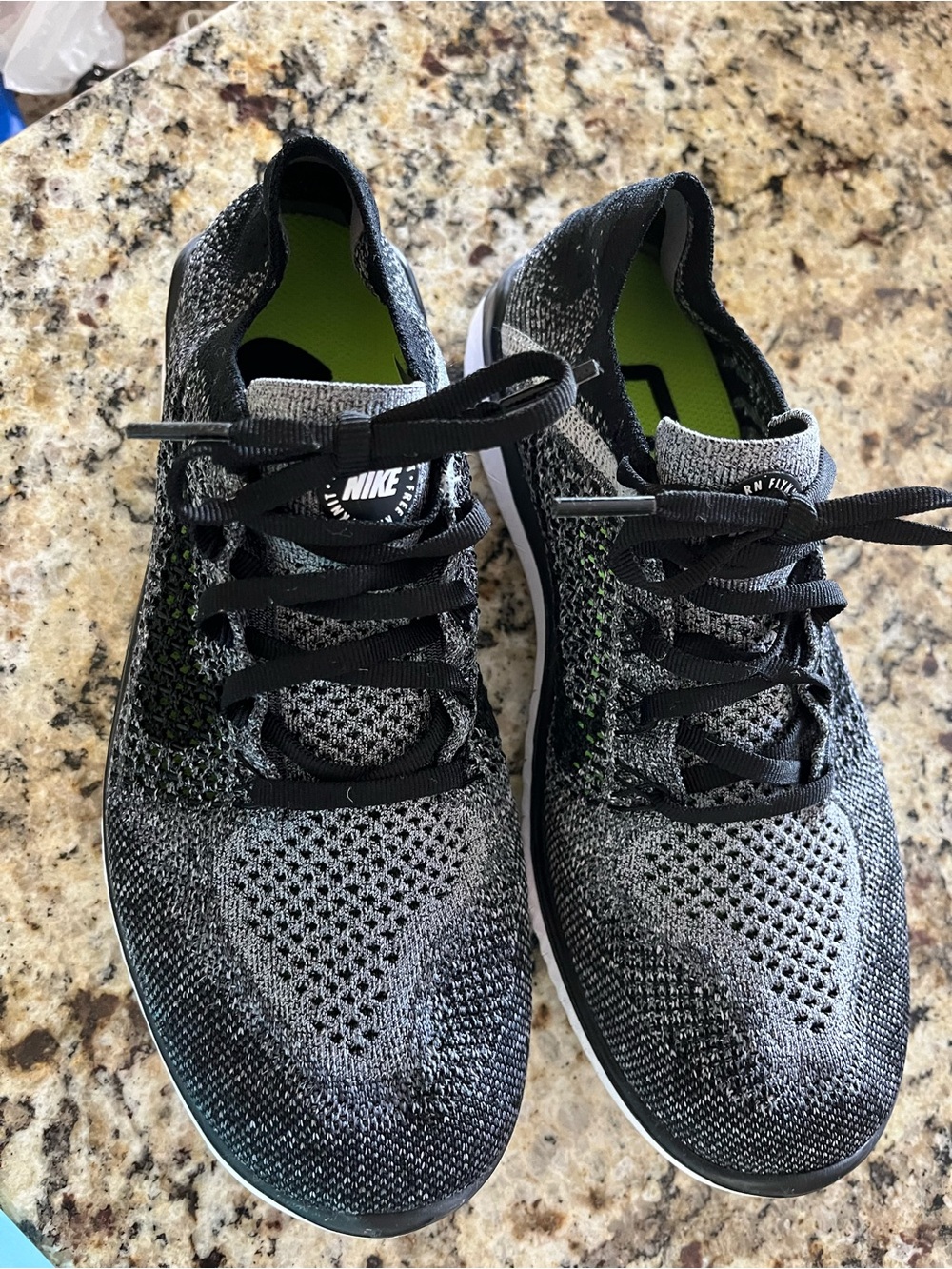 Nike women’s Flyknit Trainers - Black, Gray
